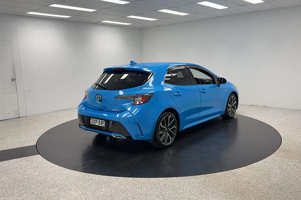 2018 Toyota Corolla ZR Hybrid ZWE211R