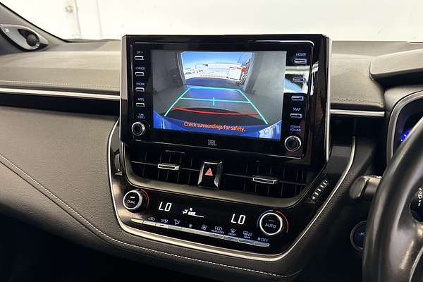 2018 Toyota Corolla ZR Hybrid ZWE211R