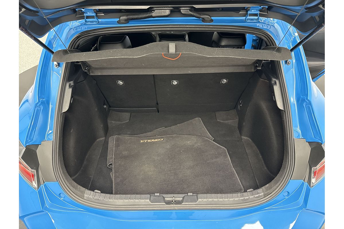 2018 Toyota Corolla ZR Hybrid ZWE211R