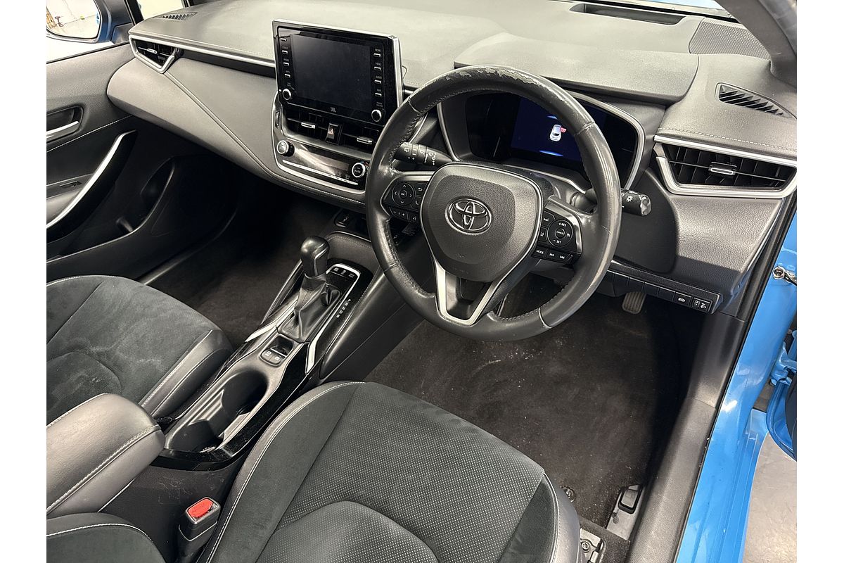 2018 Toyota Corolla ZR Hybrid ZWE211R