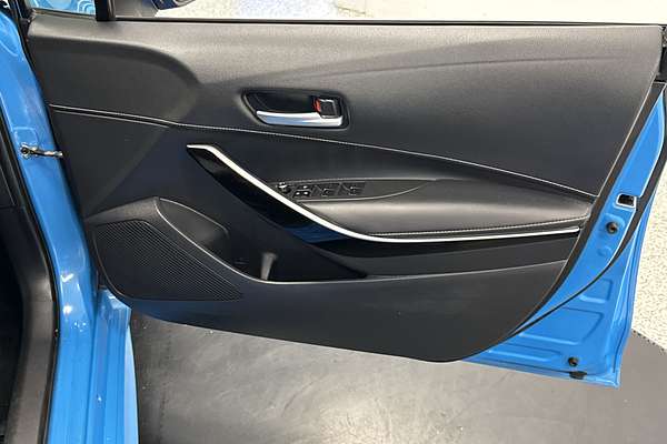 2018 Toyota Corolla ZR Hybrid ZWE211R