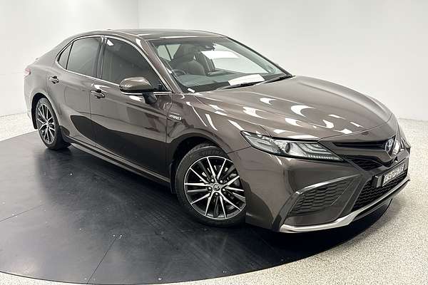 2022 Toyota Camry SL AXVH70R