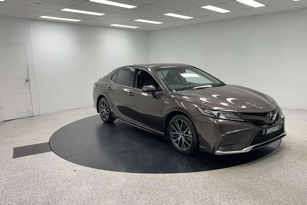 2022 Toyota Camry SL AXVH70R