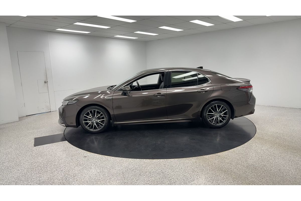 2022 Toyota Camry SL AXVH70R