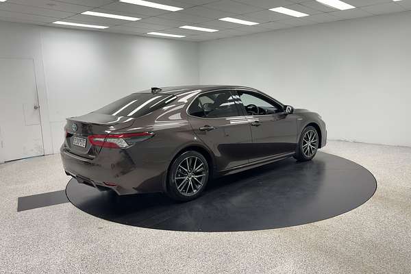 2022 Toyota Camry SL AXVH70R