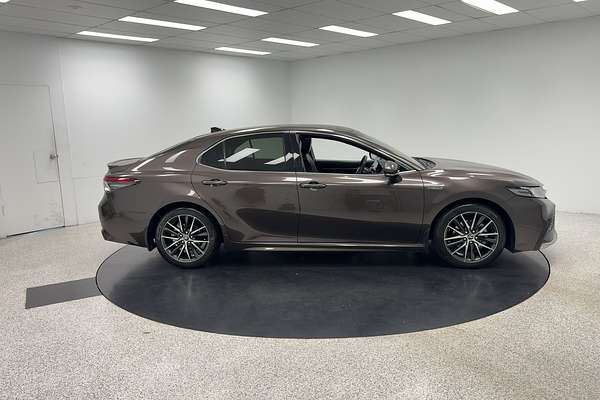 2022 Toyota Camry SL AXVH70R
