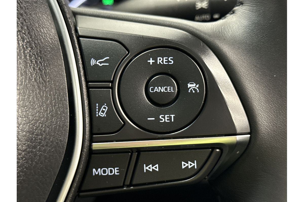 2022 Toyota Camry SL AXVH70R