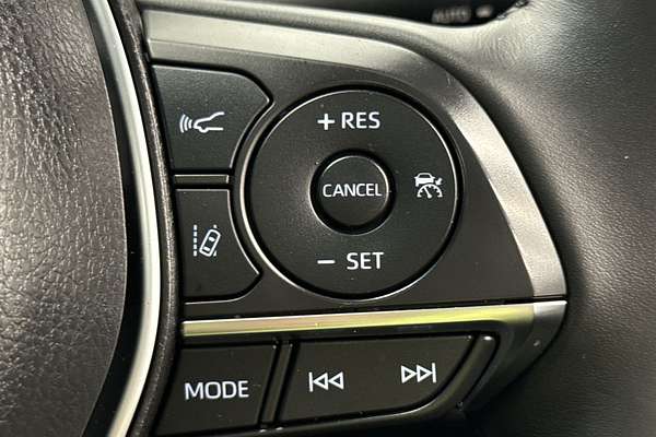 2022 Toyota Camry SL AXVH70R