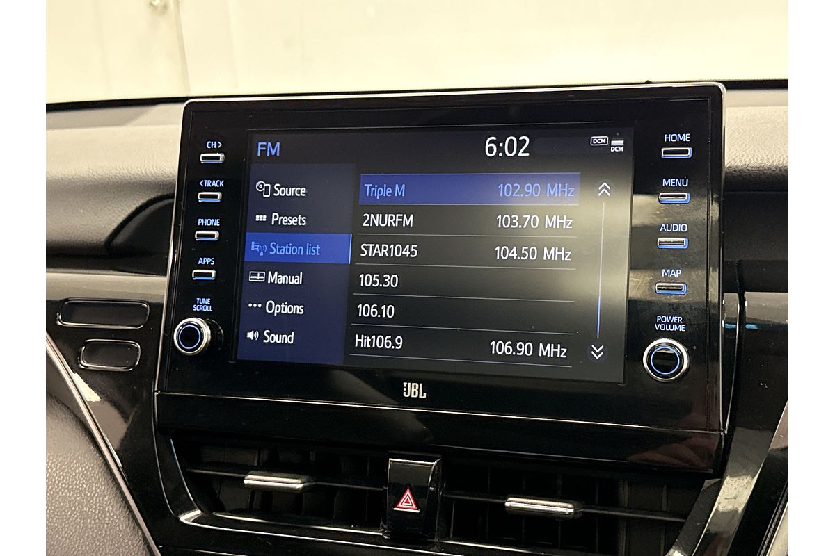 2022 Toyota Camry SL AXVH70R