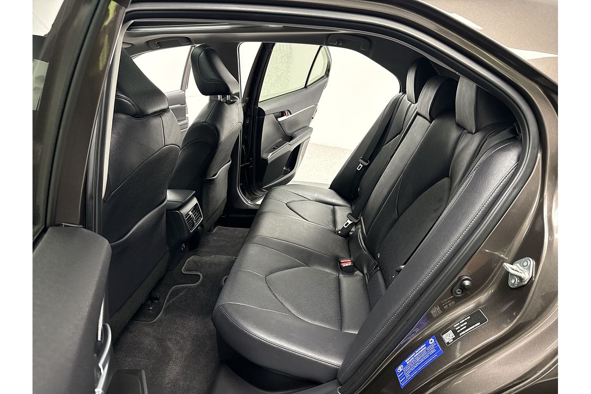 2022 Toyota Camry SL AXVH70R