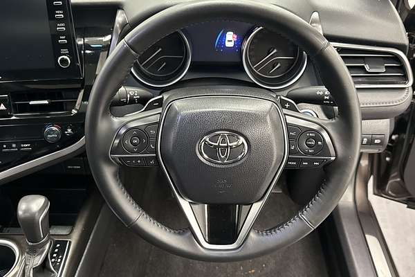 2022 Toyota Camry SL AXVH70R