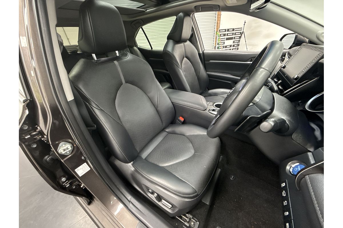 2022 Toyota Camry SL AXVH70R