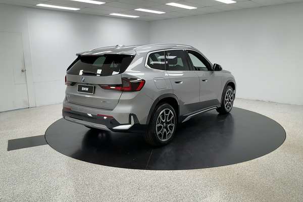 2023 BMW X1 xDrive20i U11