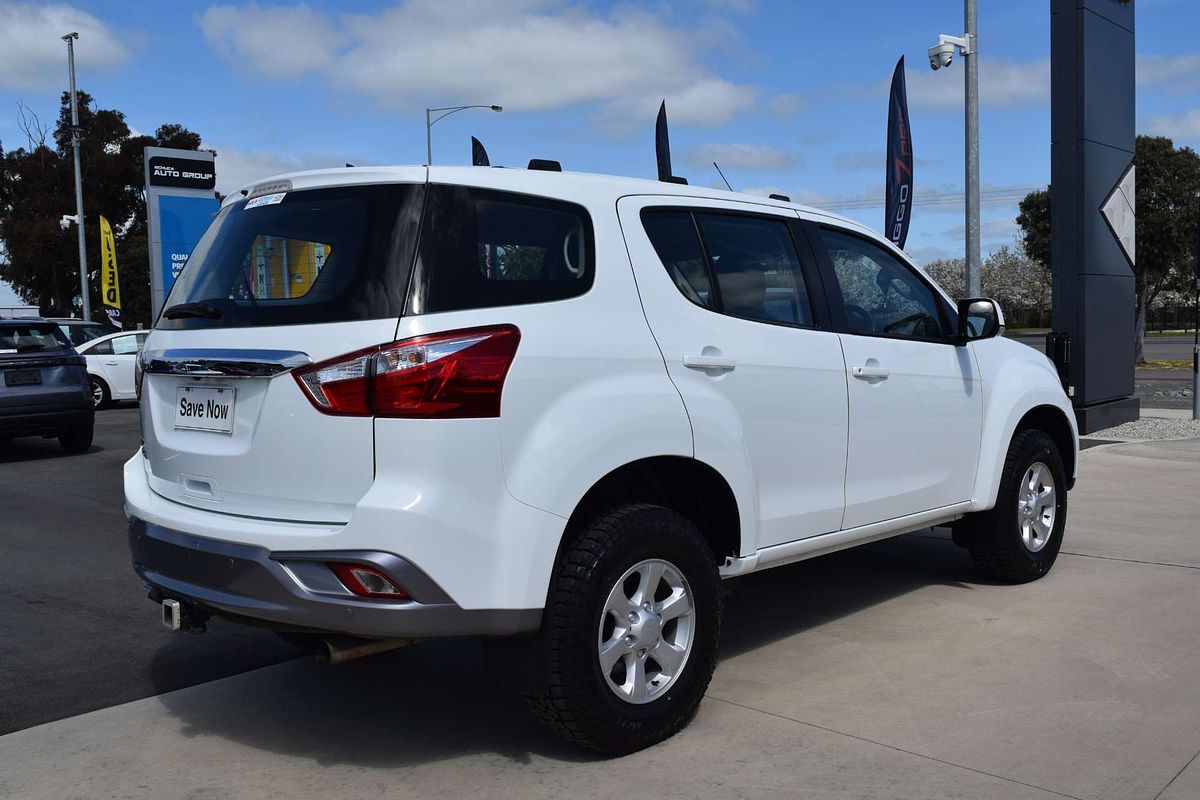 2021 Isuzu MU-X LS-M