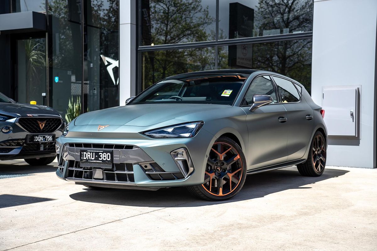 2025 CUPRA Leon VZx KL