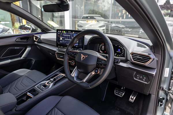 2025 CUPRA Leon VZx KL