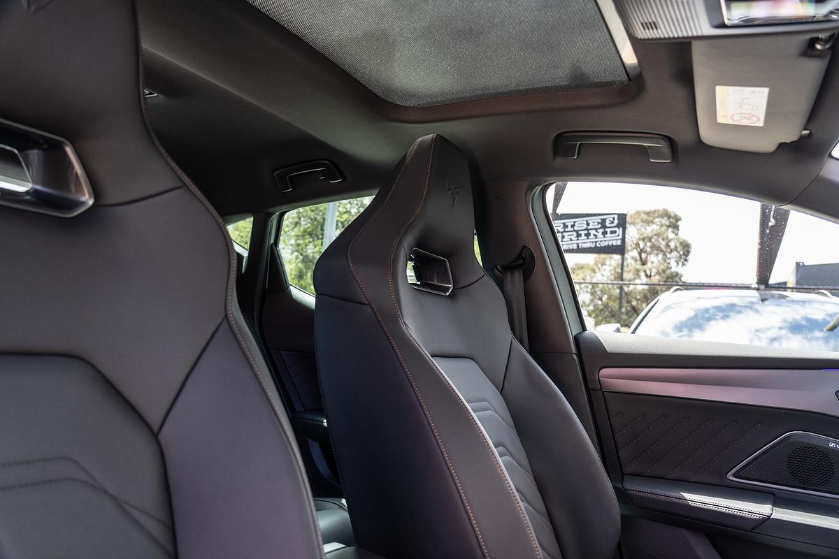 2025 CUPRA Leon VZx KL