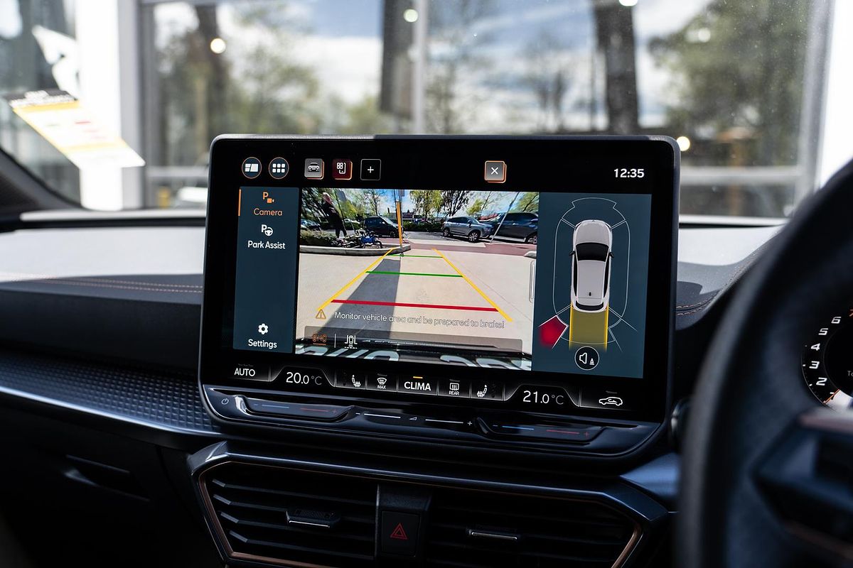 2025 CUPRA Leon VZx KL