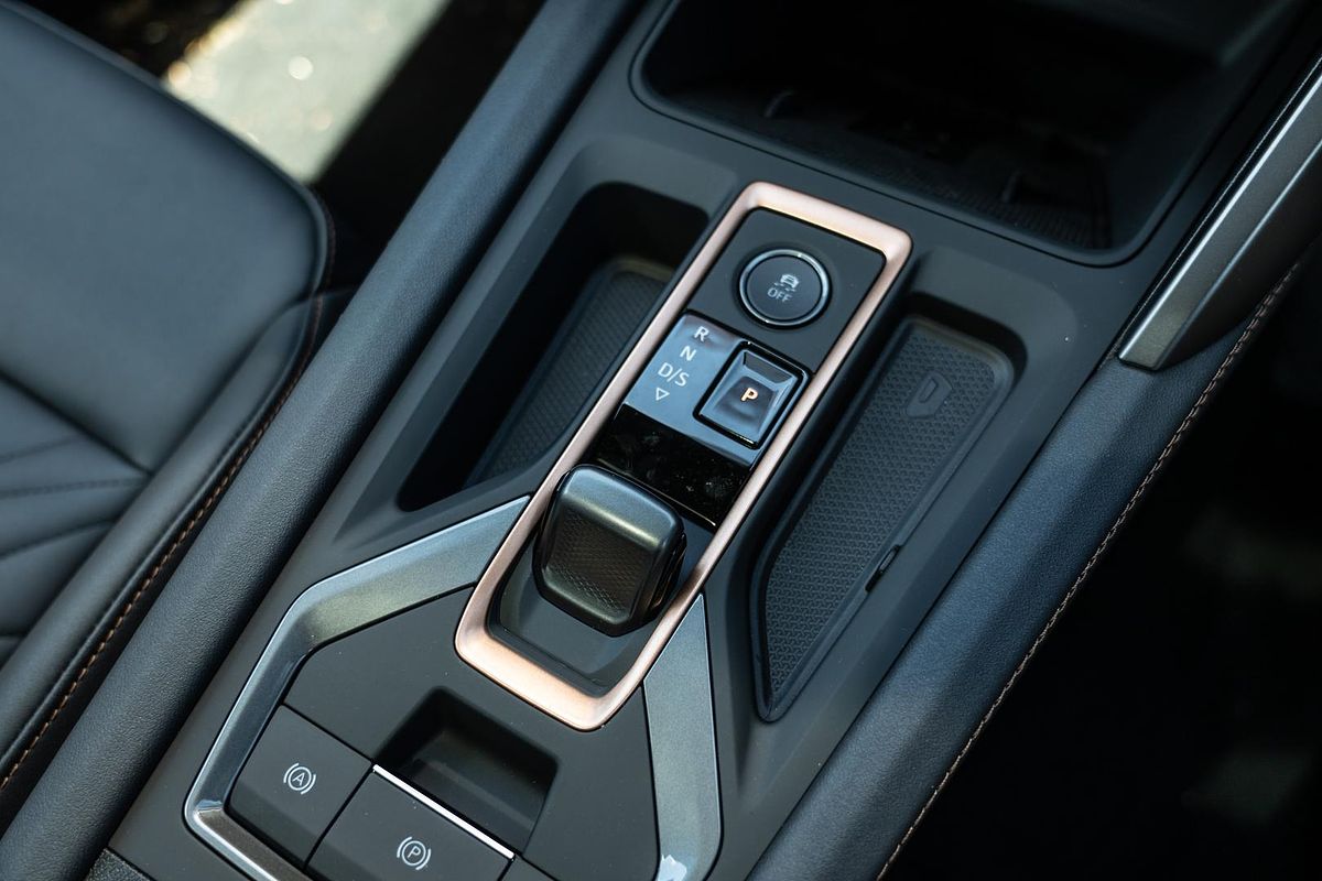 2025 CUPRA Leon VZx KL