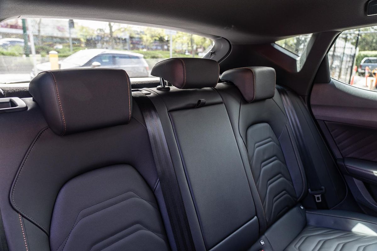 2025 CUPRA Leon VZx KL