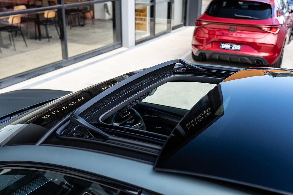 2025 CUPRA Leon VZx KL