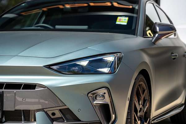 2025 CUPRA Leon VZx KL