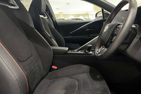 2024 Toyota C-HR GR Sport MAXH25R