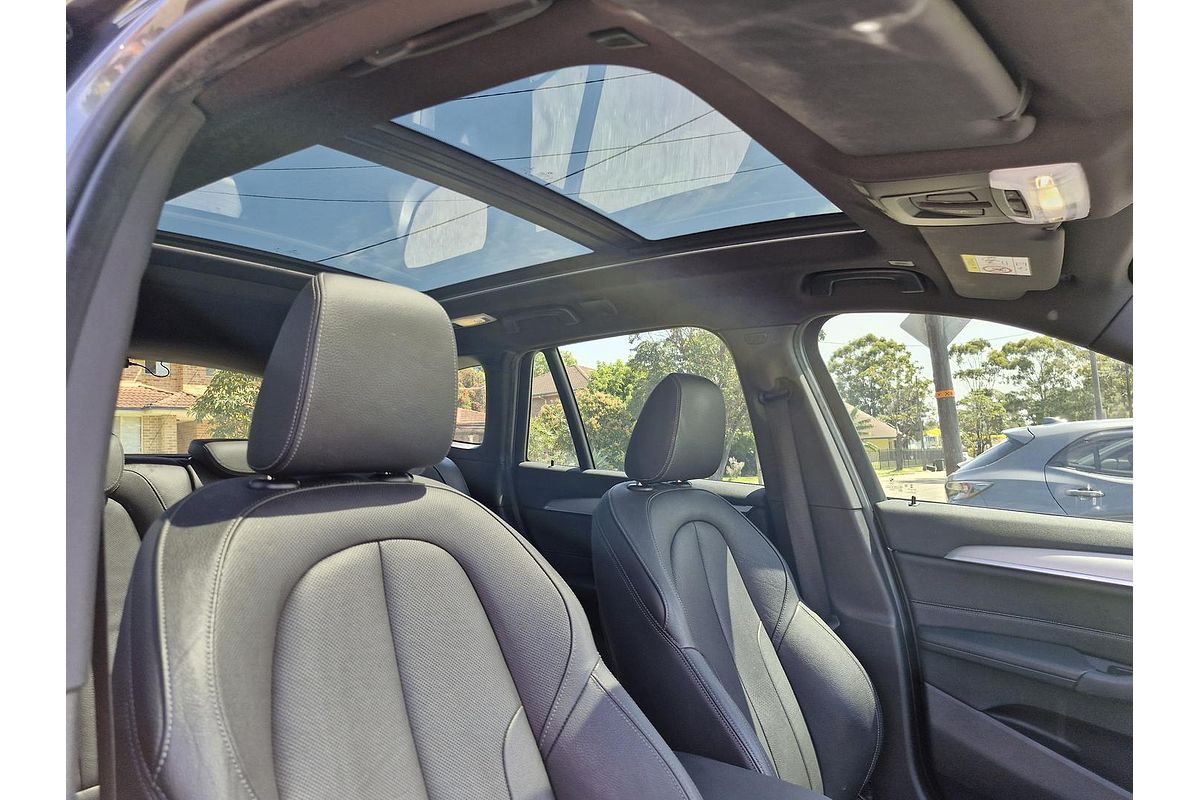 2017 BMW X1 sDrive20i F48