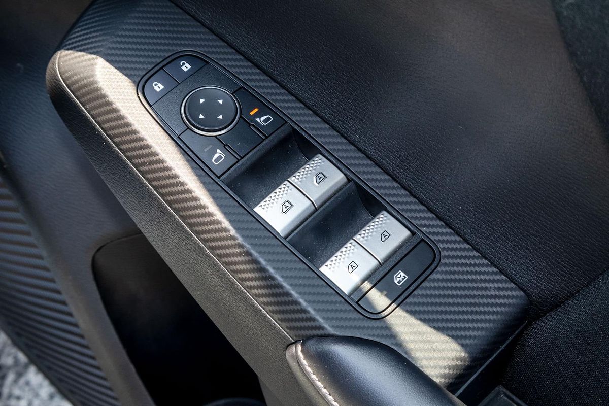 2023 Mitsubishi Outlander ES ZM