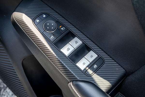 2023 Mitsubishi Outlander ES ZM