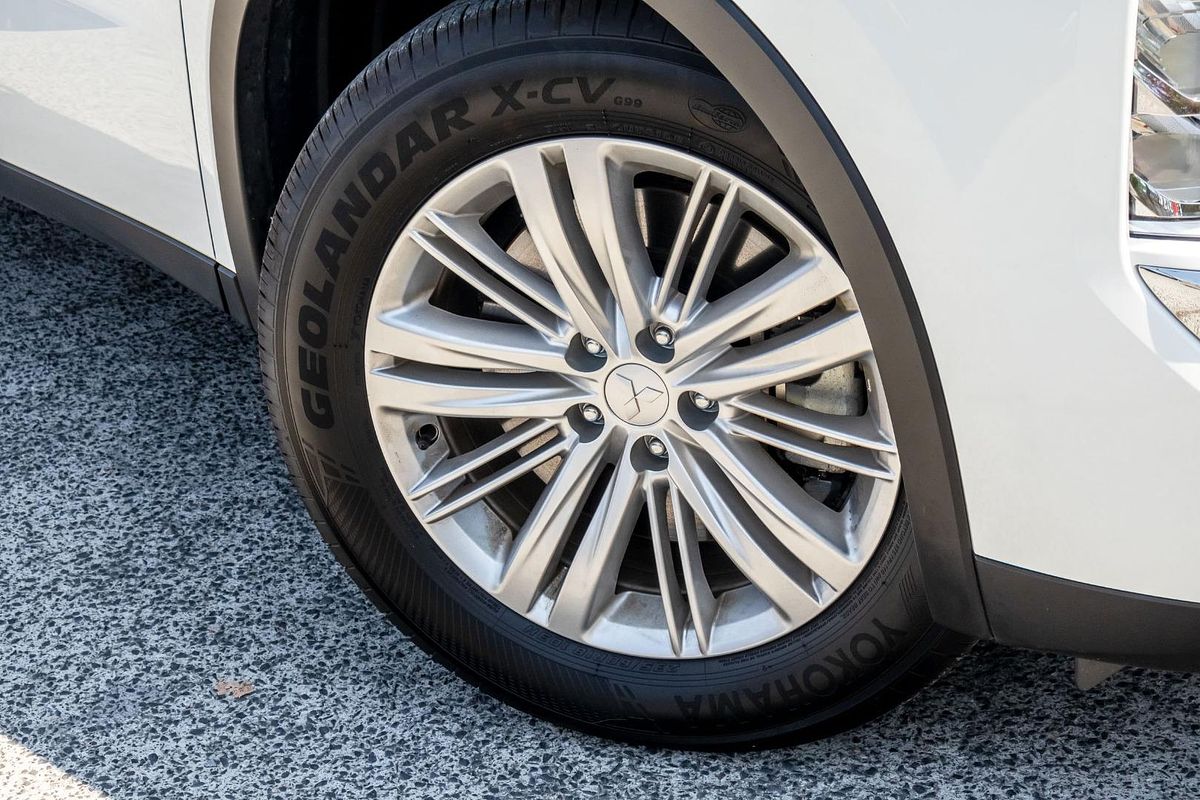 2023 Mitsubishi Outlander ES ZM