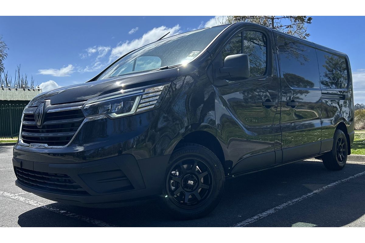2025 Renault Trafic Pro X82 LWB Low Roof