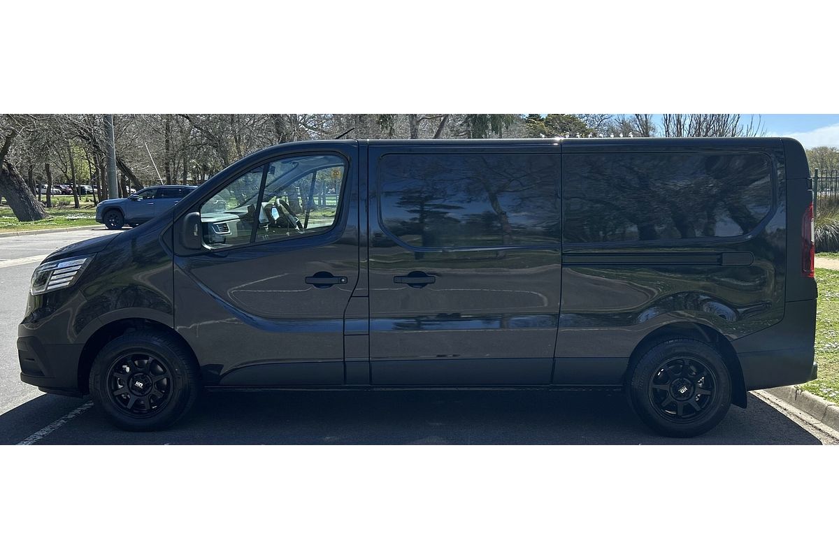 2025 Renault Trafic Pro X82 LWB Low Roof