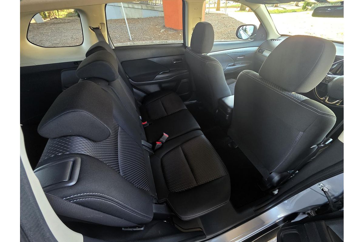 2016 Mitsubishi Outlander LS ZK