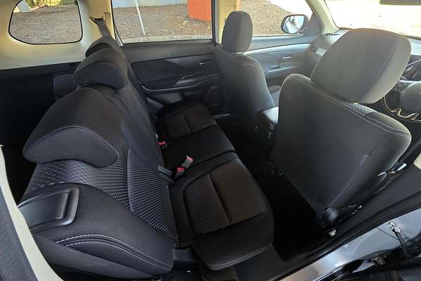2016 Mitsubishi Outlander LS ZK