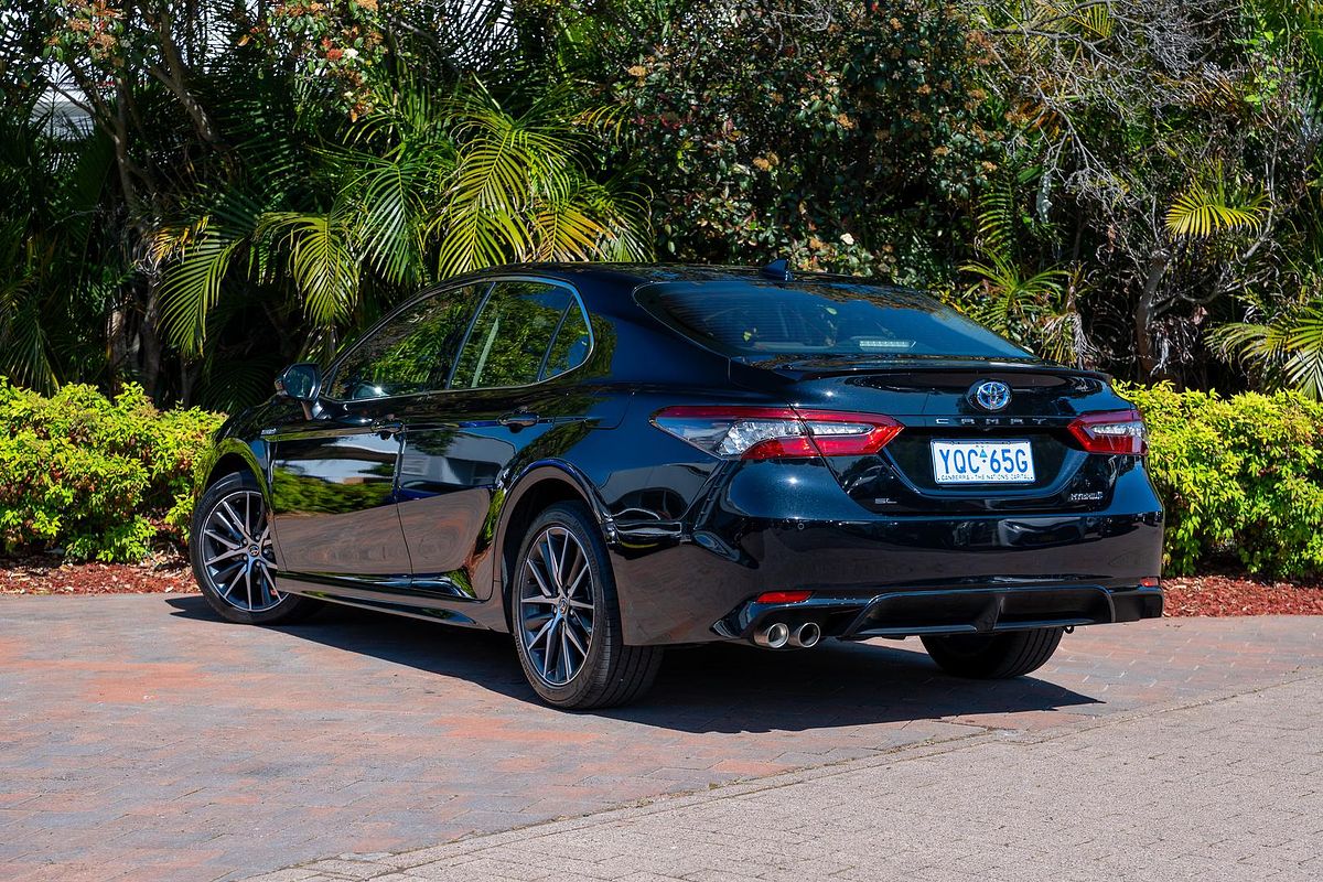 2023 Toyota Camry SL AXVH70R