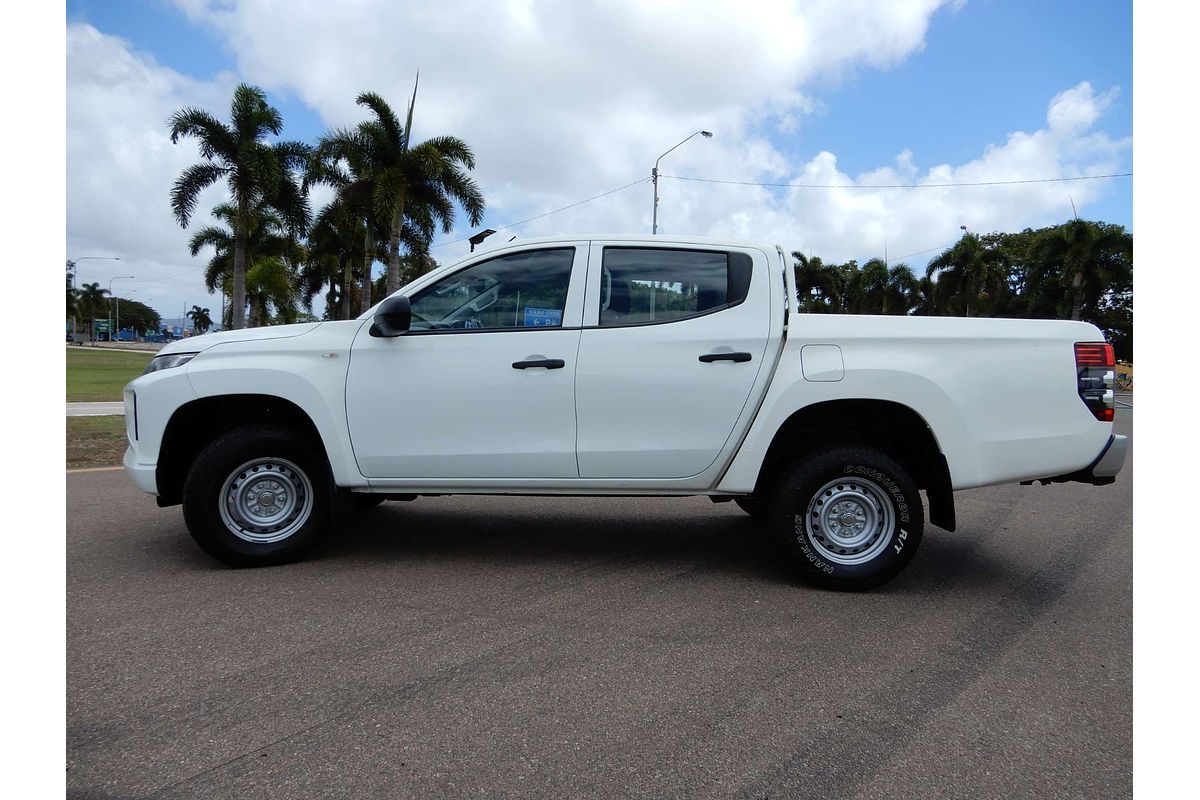 2021 Mitsubishi Triton GLX MR 4X4