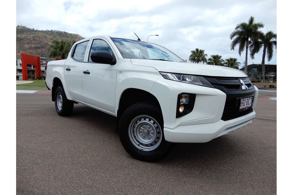 2021 Mitsubishi Triton GLX MR 4X4