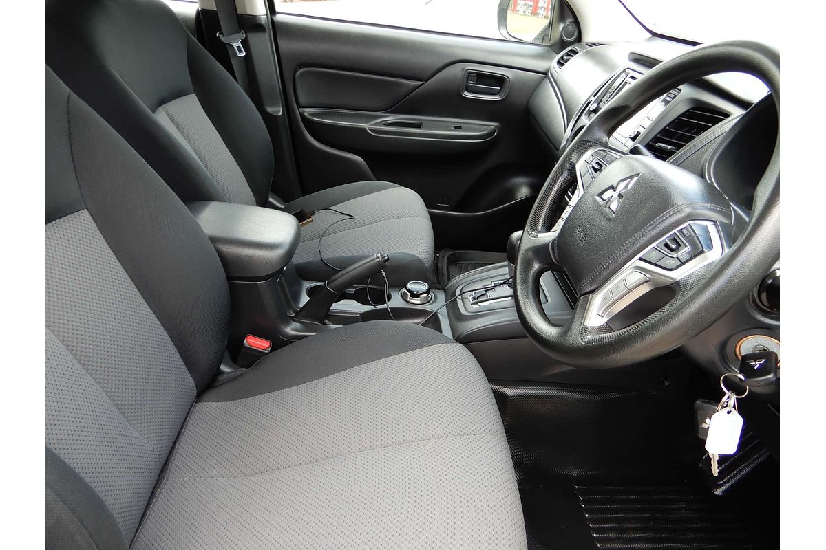 2021 Mitsubishi Triton GLX MR 4X4