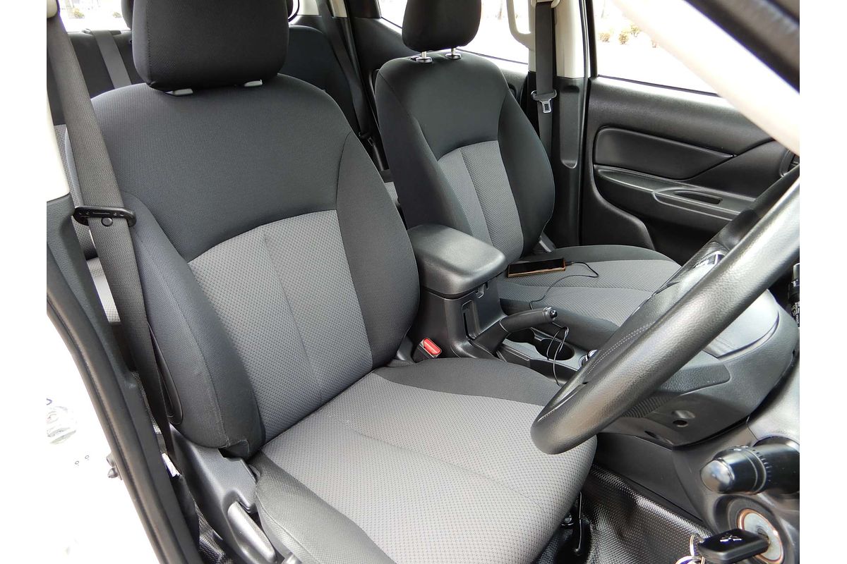 2021 Mitsubishi Triton GLX MR 4X4