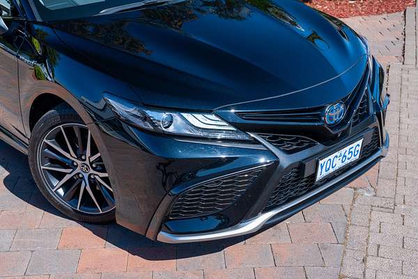 2023 Toyota Camry SL AXVH70R
