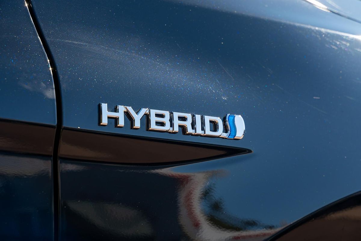 2023 Toyota Camry SL AXVH70R