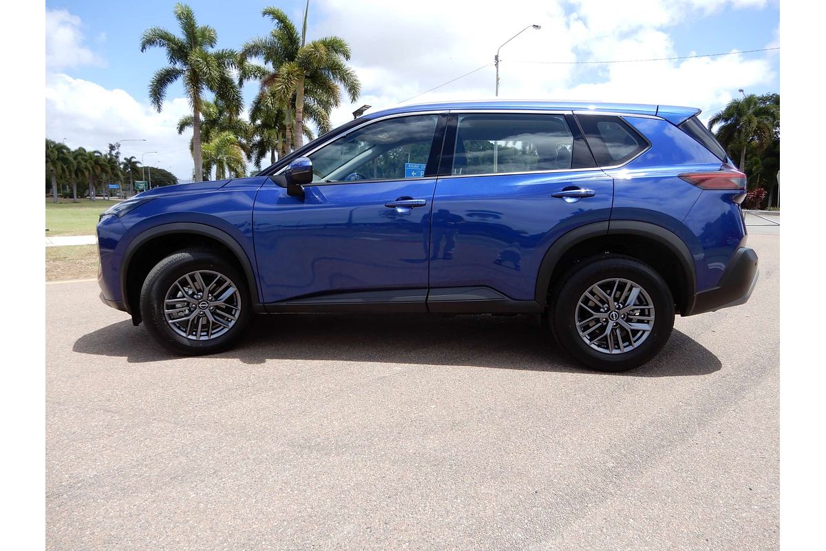 2025 Nissan X-TRAIL ST T33