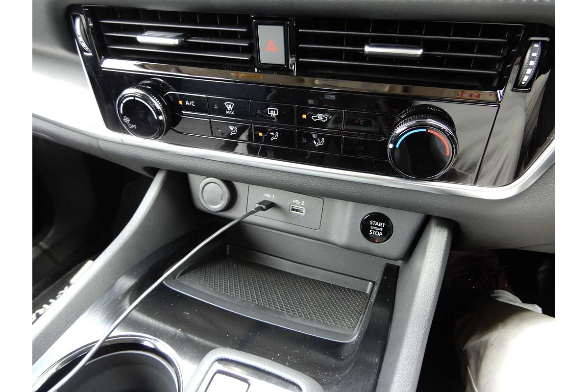 2025 Nissan X-TRAIL ST T33