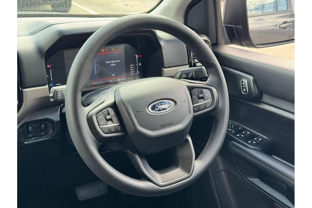 2024 Ford Everest Ambiente 2.0L