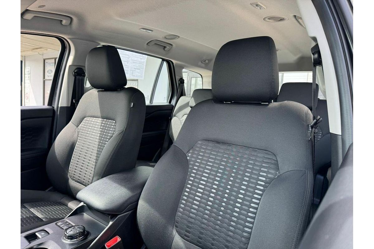 2024 Ford Everest Ambiente 2.0L