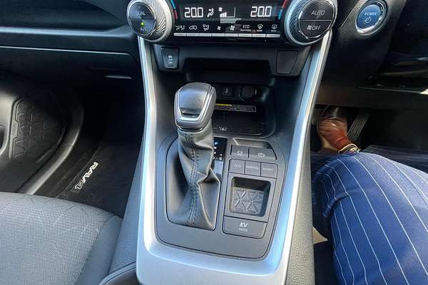 2021 Toyota RAV4 GXL AXAH52R