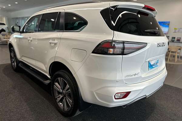 2024 Isuzu MU-X LS-T