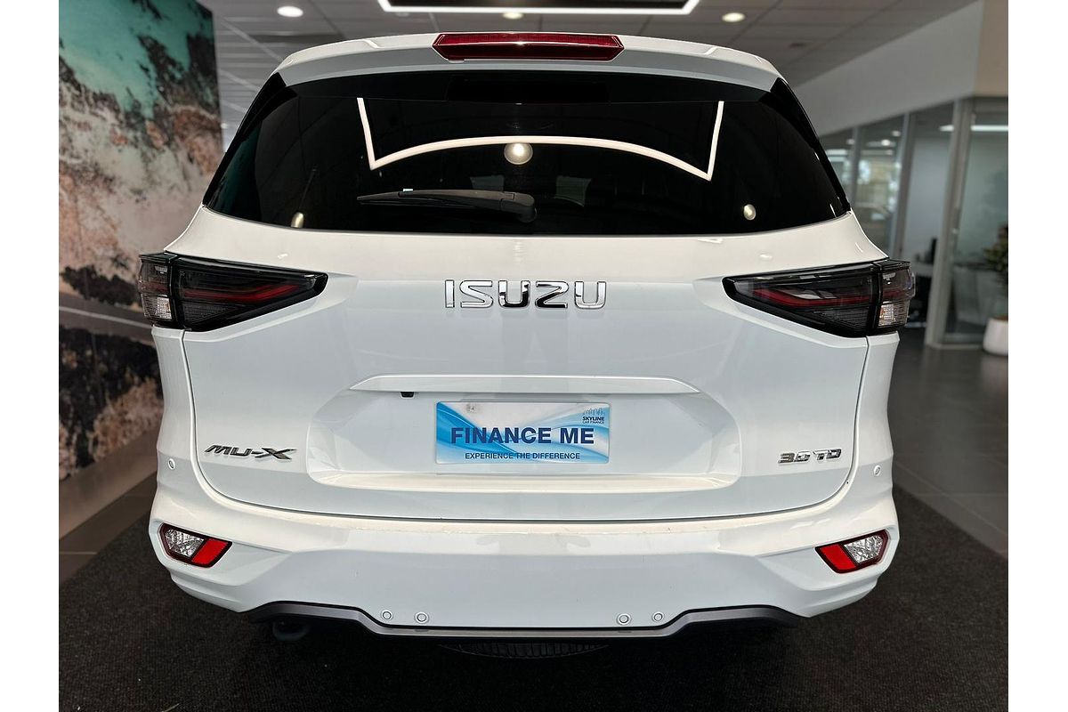 2024 Isuzu MU-X LS-T