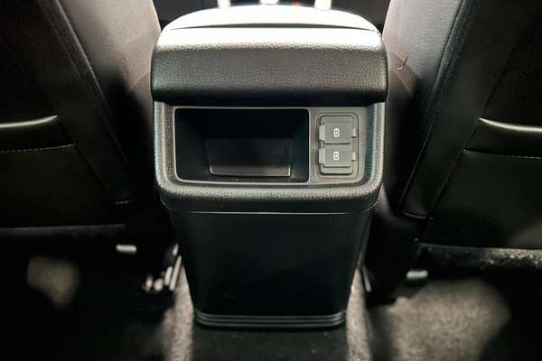 2024 Isuzu MU-X LS-T